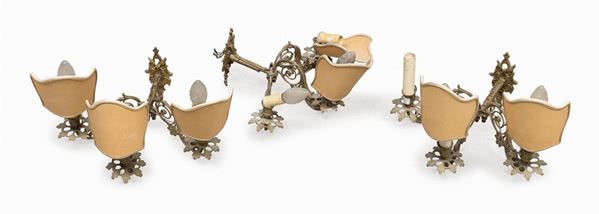 TRE APPLIQUES IN METALLO DORATO