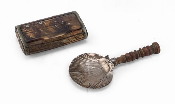 COFANETTO E PALETTA IN CORNO