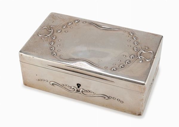 COFANETTO IN ARGENTO, GOLDSMITH & SILVERSMITH LONDRA 1904