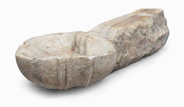 PICCOLA ACQUASANTIERA IN MARMO