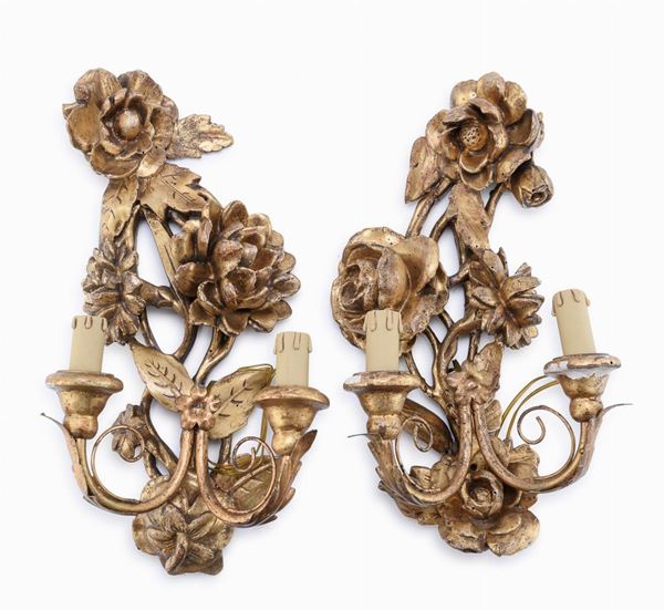 COPPIA DI APPLIQUES IN LEGNO DORATO