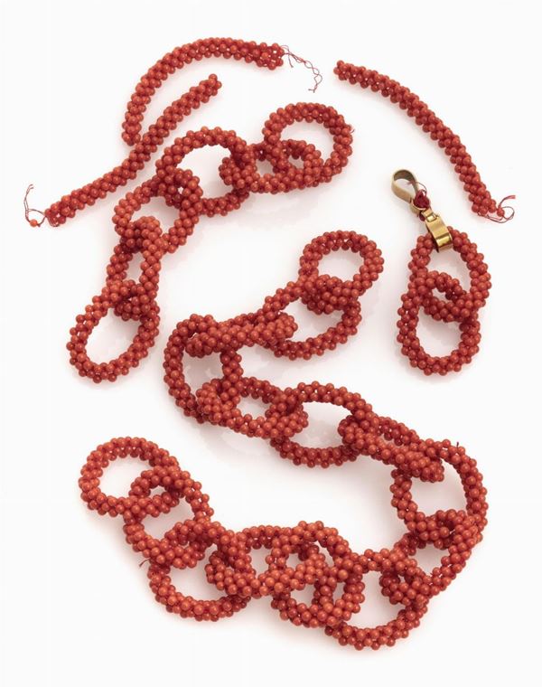 RESTI DI COLLANA DI CORALLO ROSSO