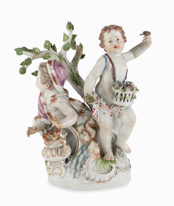 GRUPPO PUTTI IN PORCELLANA DI VIENNA