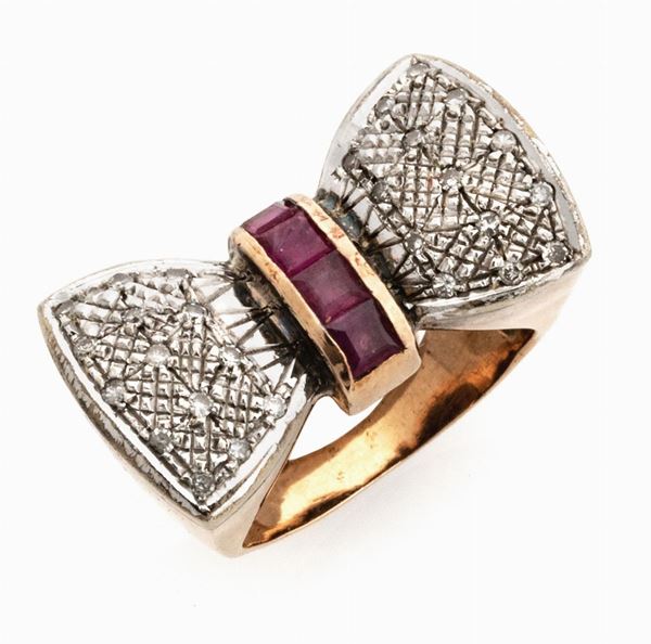 ANELLO CON BRILLANTI E RUBINI