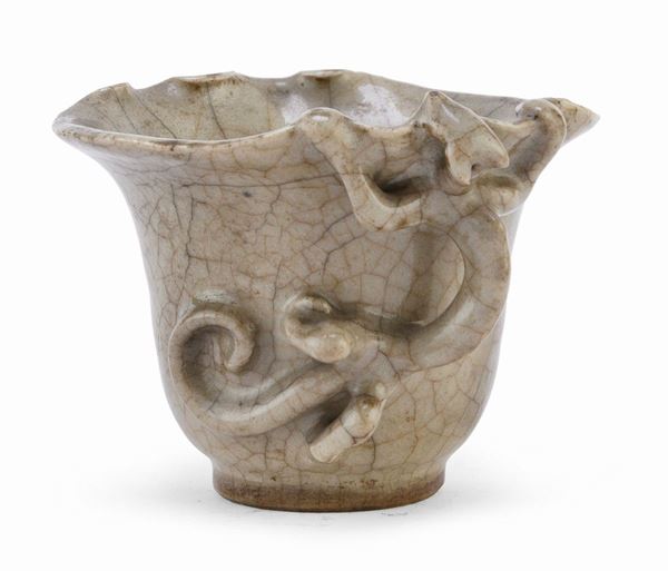 COPPA DA LIBAGIONE IN PORCELLANA CRACKLE&#39;, CINA XIX SECOLO