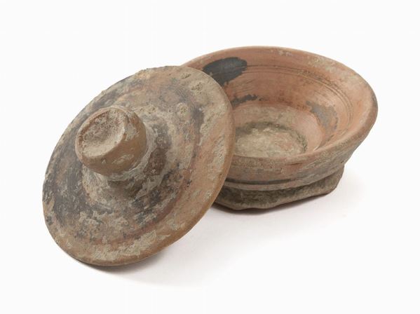 PISSIDE MINIATURISTICA, V SECOLO A.C.