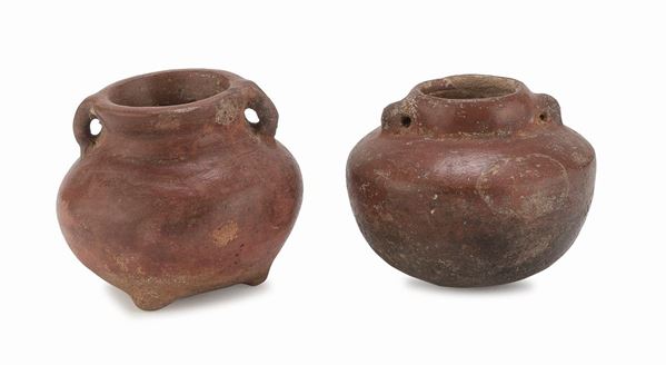 DUE PICCOLE GIARE IN TERRACOTTA, SUD AMERICA