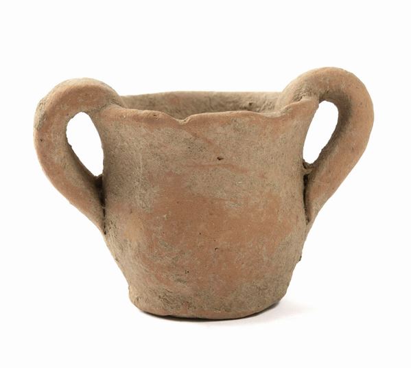 COPPETTA MINIATURISTICA IN TERRACOTTA, VII-VI SECOLO A.C.