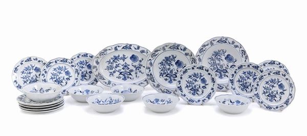 RESTI DI SERVIZIO DI PIATTI. MARCA BLU DANUBE
