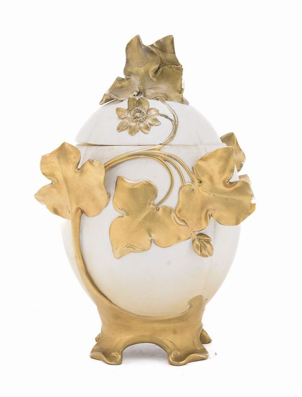 VASO AD UOVO IN CERAMICA