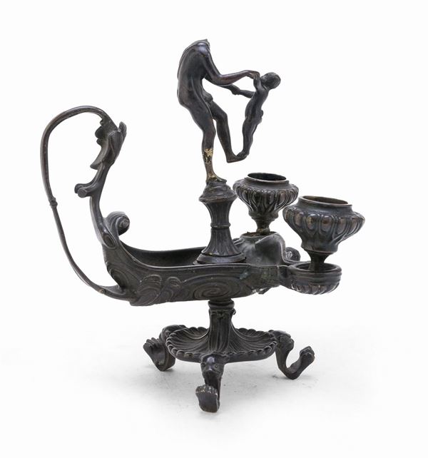 INCONSUETA LUCERNA IN BRONZO