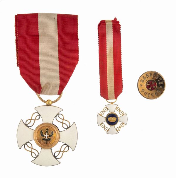 DUE CROCI DA CAVALIERE, ORDINE DELLA CORONA D&#39;ITALIA