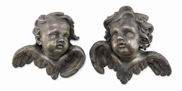 COPPIA DI TESTE DI CHERUBINI IN BRONZO, ROMA FINE XVII SECOLO