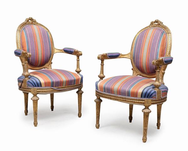 COPPIA DI POLTRONCINE IN LEGNO DORATO