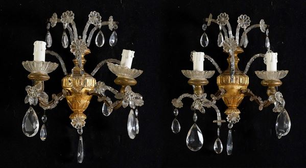 COPPIA DI APPLIQUES IN LEGNO, METALLO E VETRO