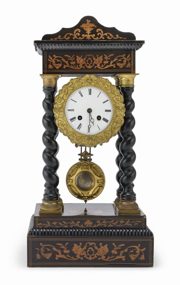 OROLOGIO DA TAVOLO A TEMPIO