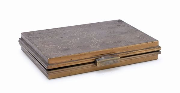 TROUSSE IN METALLO DORATO, ANNI &#39;40