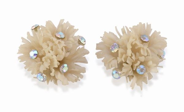 COPPIA DI ORECCHINI IN PLASTICA E STRASS