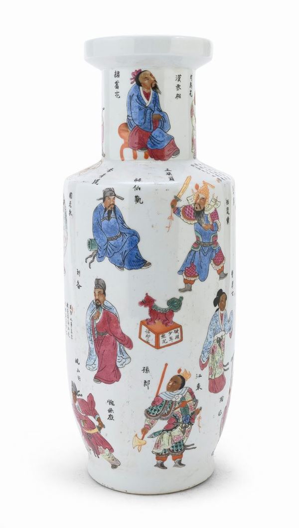 VASO IN PORCELLANA, CINA XX SECOLO