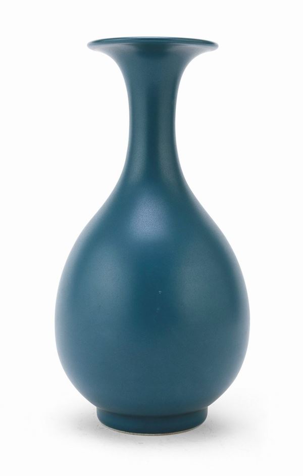 VASO IN PORCELLANA BLU-VERDE, CINA XX SECOLO