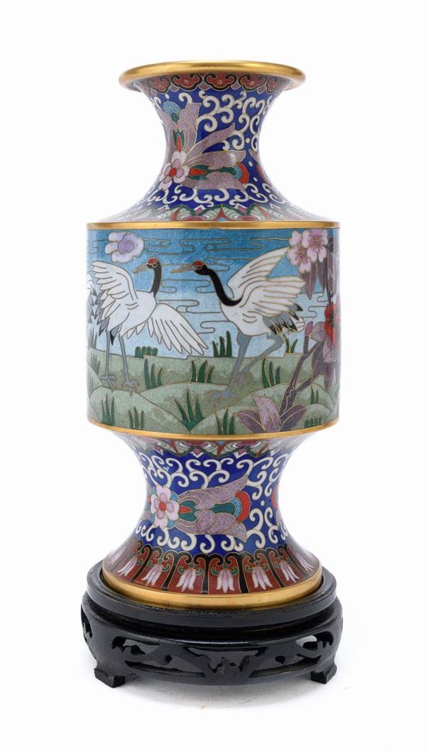 VASO IN METALLO A SMALTI CLOISONN&#200;, CINA XX SECOLO