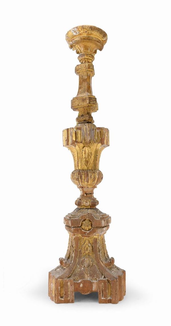 CANDELIERE IN LEGNO DORATO