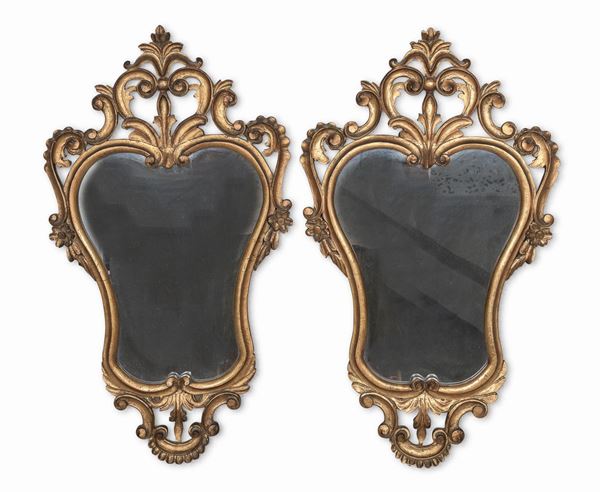 COPPIA DI SPECCHIERE IN LEGNO DORATO