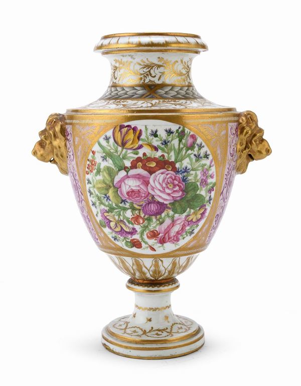 VASO IN PORCELLANA, XIX SECOLO