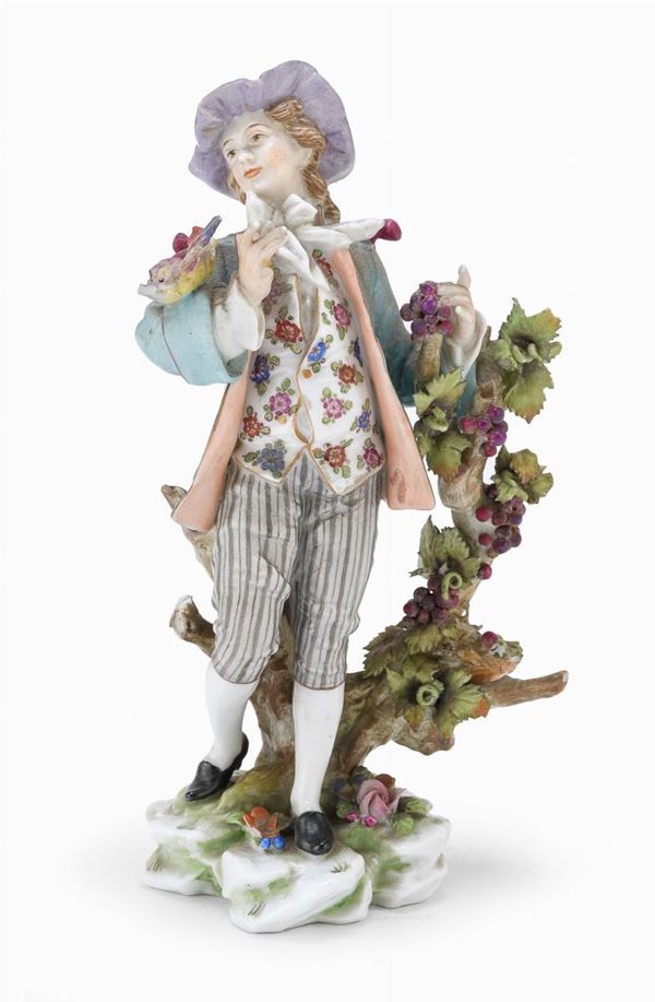 FIGURA IN PORCELLANA, SEVRES