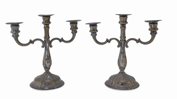 COPPIA DI CANDELABRI IN ARGENTO