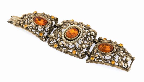 BRACCIALE CON CRISTALLI E PERLE