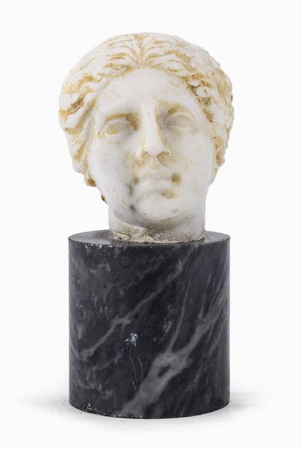TESTA DI ARTEMIDE IN ALABASTRO