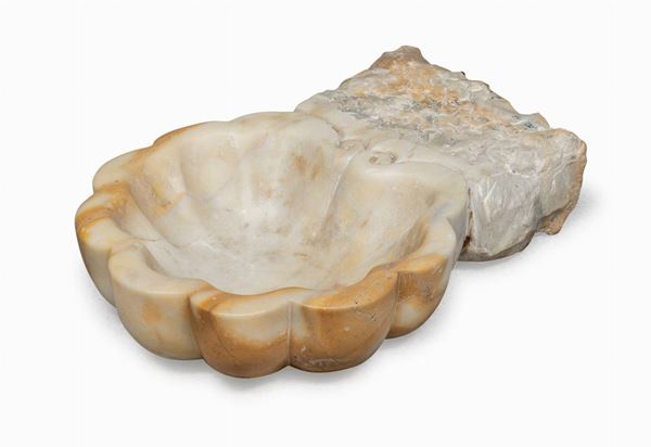 ACQUASANTIERA IN MARMO BIANCO