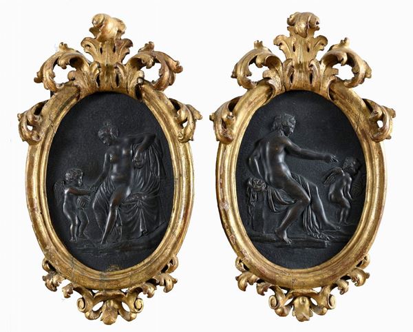 COPPIA BASSORILIEVI IN BRONZO CON CORNICI ANTICHE