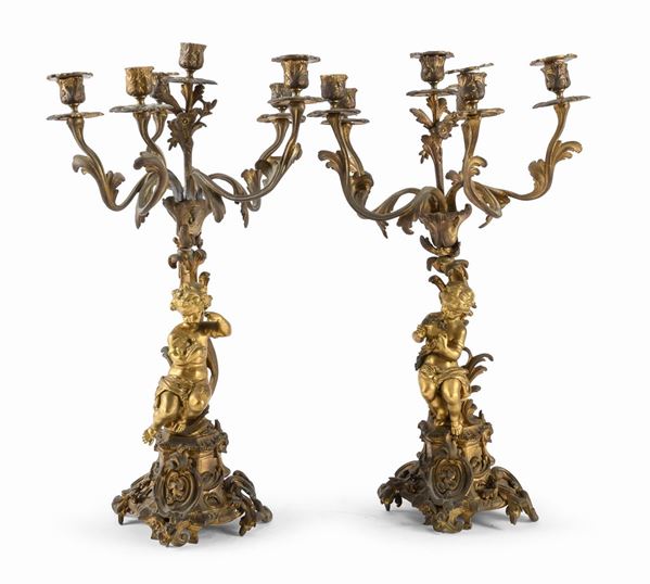 COPPIA DI CANDELABRI IN BRONZO