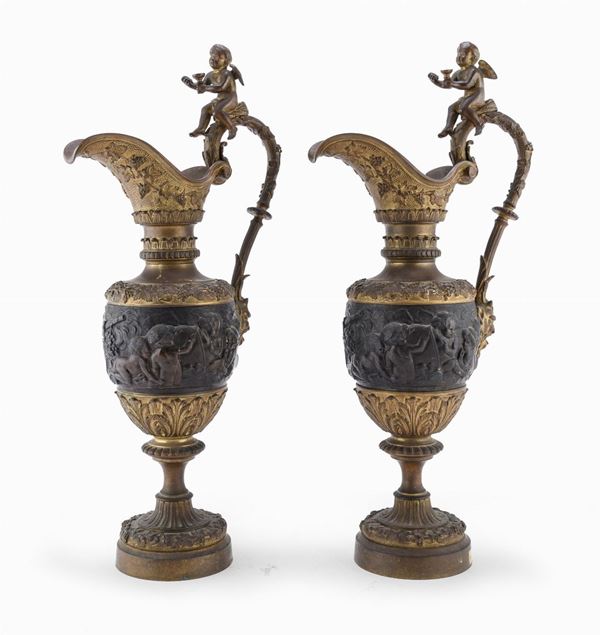 COPPIA DI VERSATOI IN BRONZO