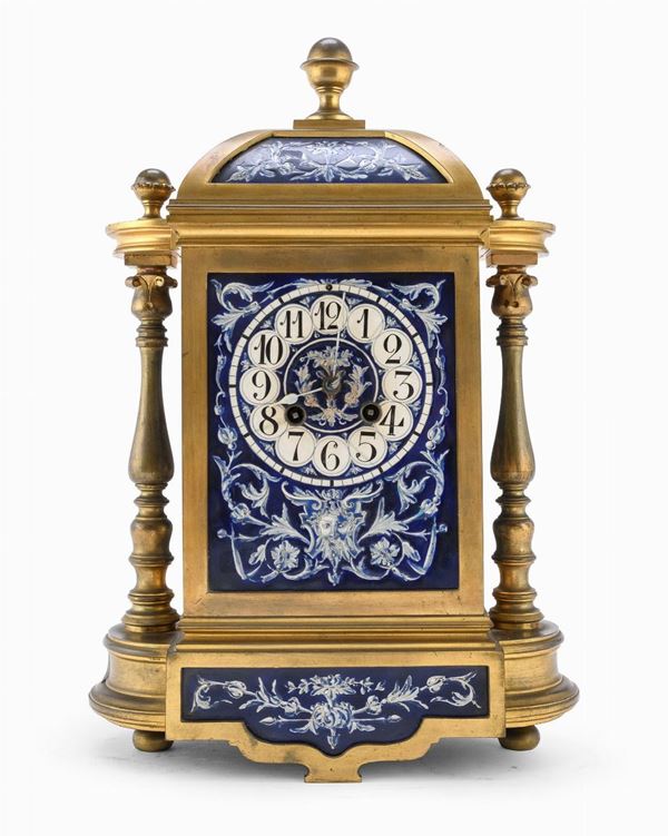 OROLOGIO DA TAVOLO IN METALLO DORATO, FRANCIA