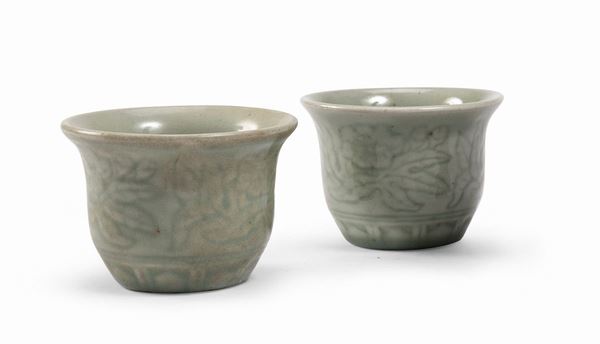 COPPIA DI COPPETTE IN PORCELLANA CELADON, CINA FINE XIX SECOLO