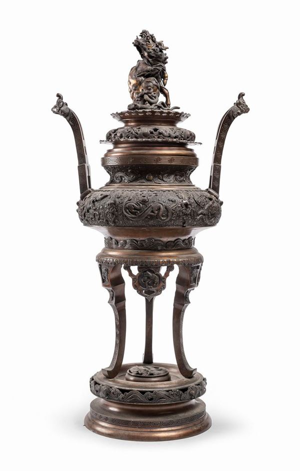 GRANDE INCENSIERE IN BRONZO, GIAPPONE FINE XIX, INIZIO XX SECOLO