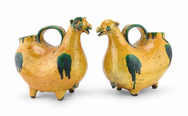 COPPIA DI BROCCHE IN CERAMICA INVETRIATA, SPAGNA
