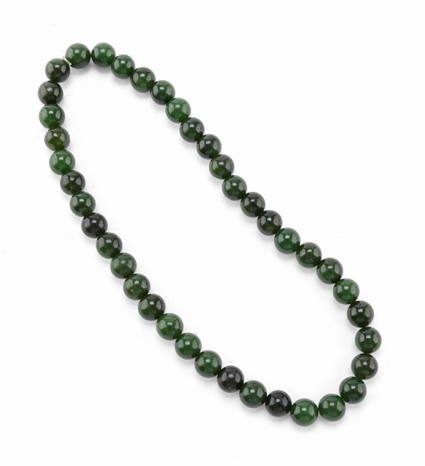 COLLANA IN GIADA NEFRITE, CINA