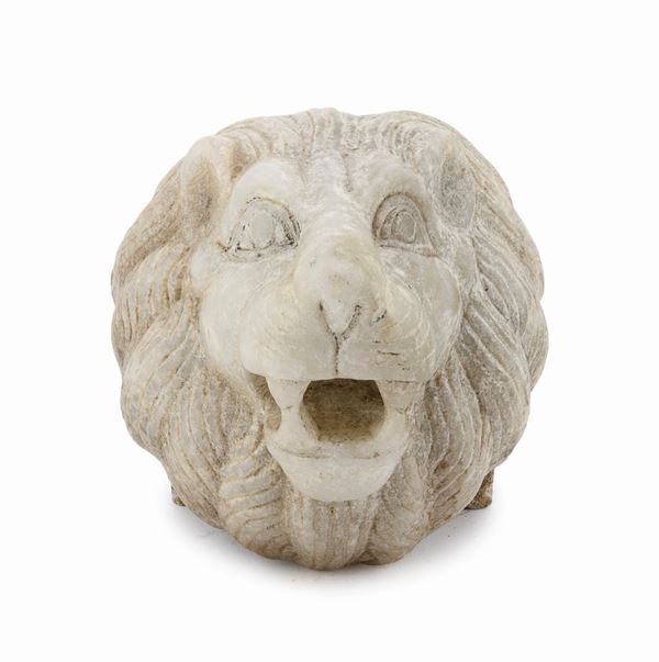 TESTA DI LEONE IN MARMO BIANCO