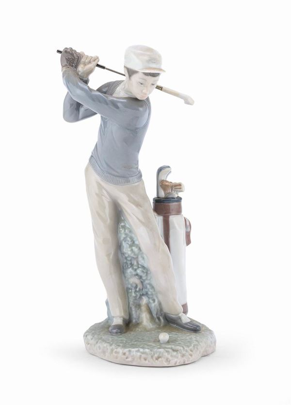 GIOCATORE DI GOLF IN PORCELLANA, LLADRÓ