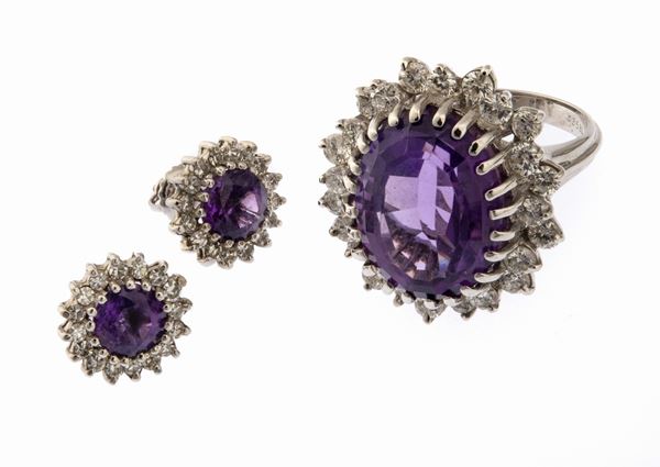 ANELLO E COPPIA DI ORECCHINI CON AMETISTE E BRILLANTI