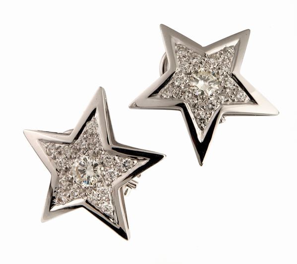 COPPIA DI ORECCHINI CON BRILLANTI