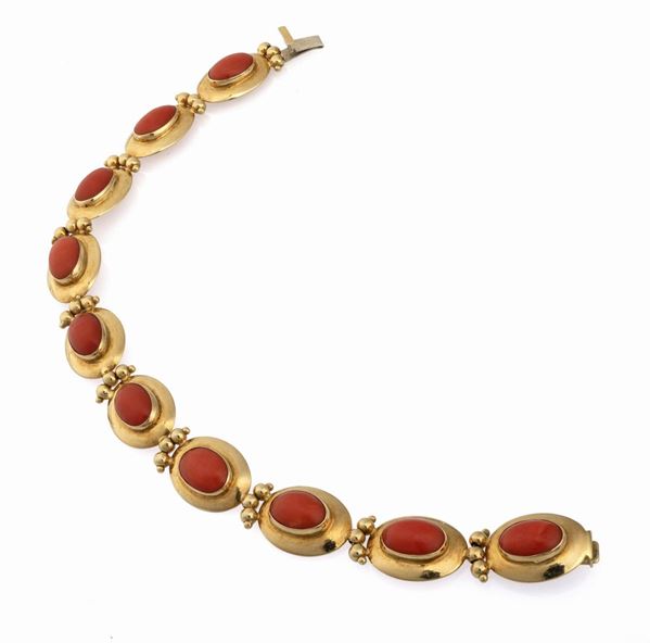 BRACCIALE CON CORALLI