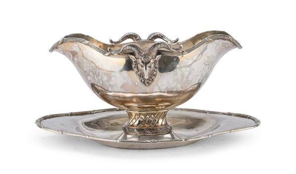 SALSIERA IN ARGENTO, HUNAU XIX SECOLO
