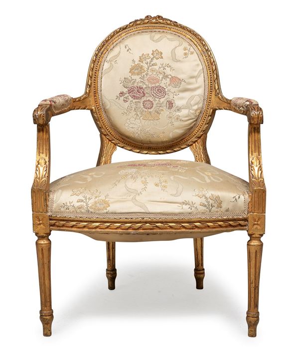 POLTRONCINA IN LEGNO DORATO