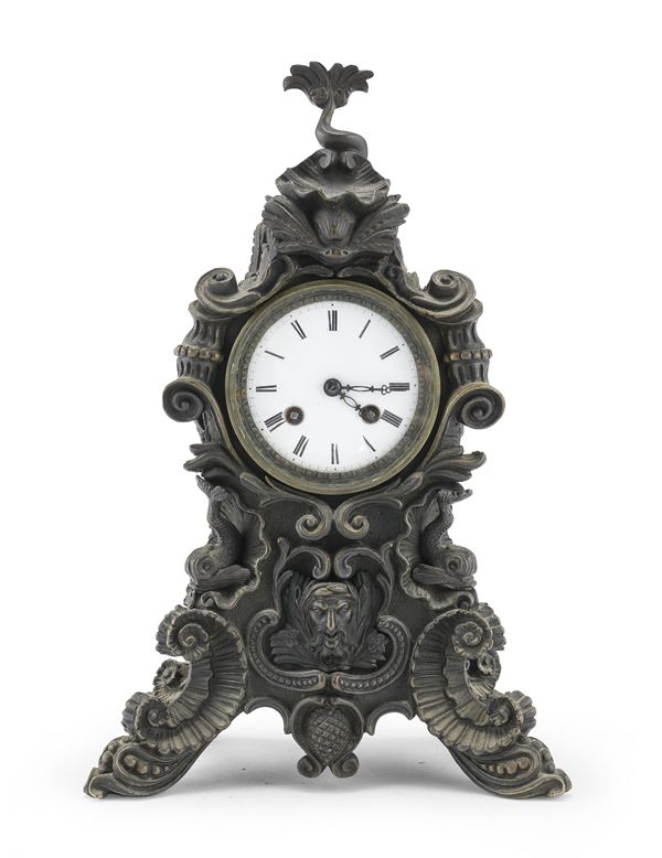 OROLOGIO DA TAVOLO IN GHISA, XIX SECOLO