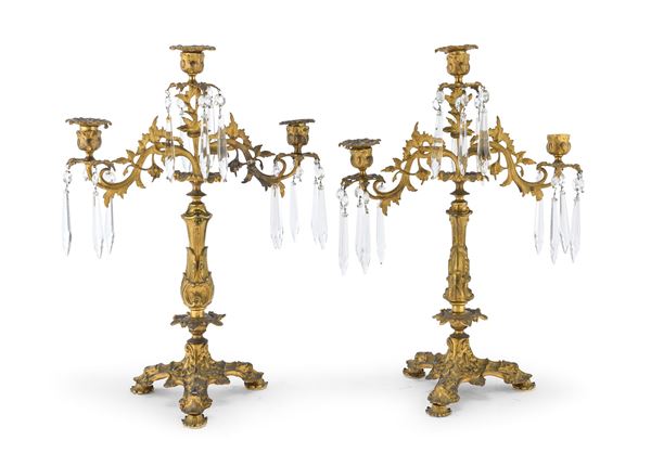 COPPIA DI CANDELABRI IN BRONZO